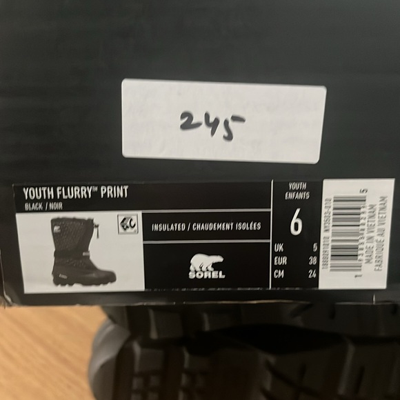 Sorel Flurry Print Youth Boot Size 6 - Picture 13 of 13
